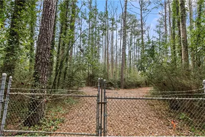 5635 Lake Forrest Drive, Sandy Springs, GA 30342 - Photo 6