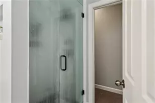 1972 Cobblestone Cir NE, Atlanta, GA 30319 - Photo 18