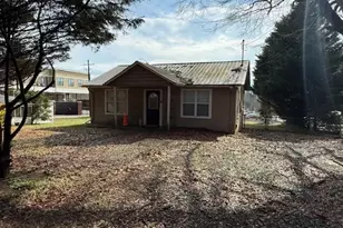 5621 Church St, Flowery Branch, GA 30542 - Photo 8