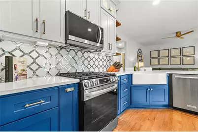 2739 Harper Woods Drive, Marietta, GA 30062 - Photo 12