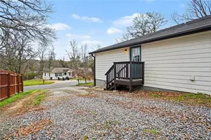 1117 Burbank Cir, Marietta, GA 30062 - Photo 24