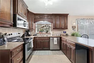 5730 Garden Walk, Flowery Branch, GA 30542 - Photo 14