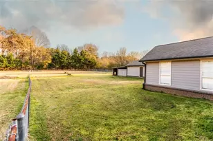 809 Parker Ct, Monroe, GA 30656 - Photo 34