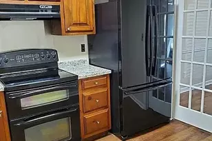 5427 Park Pl S, Atlanta, GA 30349 - Photo 2