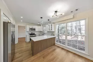 5112 Rocky Glen, Stone Mountain, GA 30088 - Photo 2