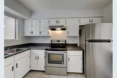 8577 Parkside Drive, Jonesboro, GA 30238 - Photo 4