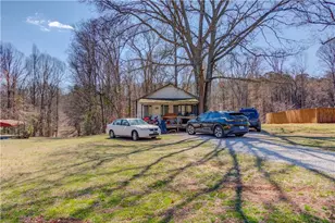 382 Dixie Red Ave, Jefferson, GA 30549 - Photo 4