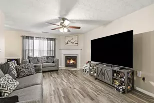 278 Alcovy Walk Dr, Lawrenceville, GA 30045 - Photo 4