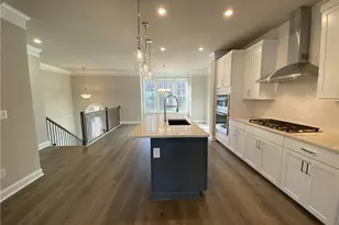 10012 Jack Dr, Roswell, GA 30076 - Photo 2