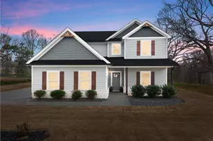 311 Webb Mdws Dr, Jefferson, GA 30549 - Photo 4