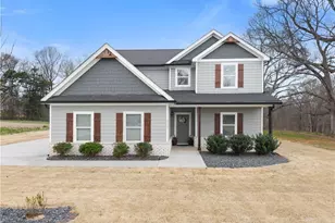 311 Webb Mdws Dr, Jefferson, GA 30549 - Photo 1