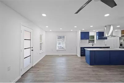 321 Henry Aaron Avenue SW, Atlanta, GA 30310 - Photo 10