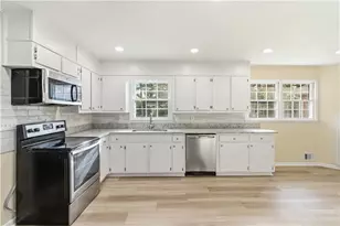 5524 Laurel Ln NW, Lilburn, GA 30047 - Photo 4