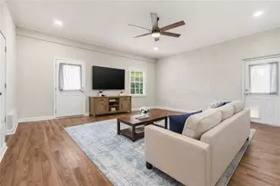 5524 Laurel Ln NW, Lilburn, GA 30047 - Photo 16