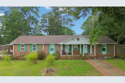5524 Laurel Lane NW, Lilburn, GA 30047 - Photo 1