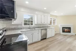 5524 Laurel Ln NW, Lilburn, GA 30047 - Photo 12