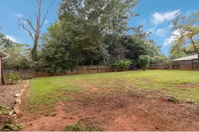 5524 Laurel Lane NW, Lilburn, GA 30047 - Photo 36