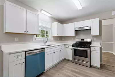 3228 Diamond Bluff, Union City, GA 30291 - Photo 8