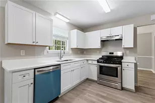 3228 Diamond Blf, Union City, GA 30291 - Photo 8