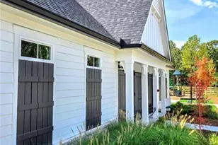 7401 Quinn Pl, Flowery Branch, GA 30542 - Photo 8