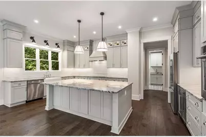 1006 Northcliffe Drive NW, Atlanta, GA 30318 - Photo 8