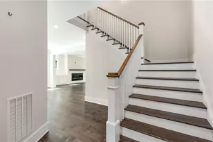 1006 Northcliffe Dr NW, Atlanta, GA 30318 - Photo 4