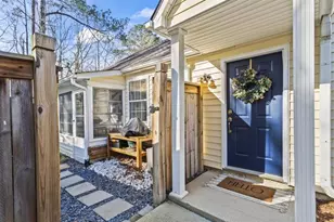 261 Dennis Dr, Alpharetta, GA 30009 - Photo 2