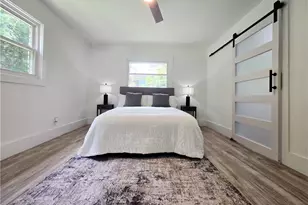 2400 Glenrock Dr, Decatur, GA 30032 - Photo 16