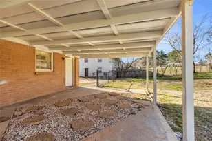 2338 Rockbridge Rd, Stone Mountain, GA 30087 - Photo 26