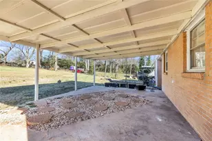 2338 Rockbridge Rd, Stone Mountain, GA 30087 - Photo 22