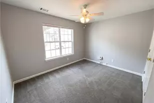 2690 Rambling Way, Lithonia, GA 30058 - Photo 10