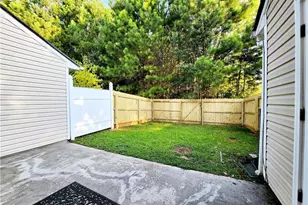 2430 Piering Dr, Lithonia, GA 30038 - Photo 32