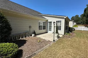 954 Village View Cir, Loganville, GA 30052 - Photo 36