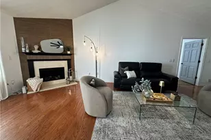 954 Village View Cir, Loganville, GA 30052 - Photo 8