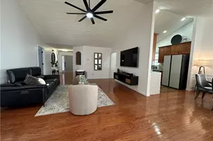 954 Village View Cir, Loganville, GA 30052 - Photo 10