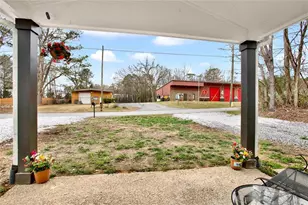 5304 Groovers Landing Rd SE, Acworth, GA 30101 - Photo 8