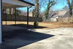 217 Bellview St, Winder, GA 30680 - Photo 10