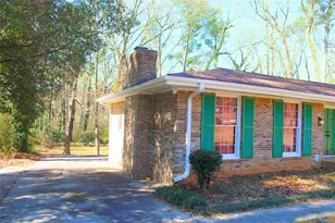 5943 Christopher Ln, Lithonia, GA 30058 - Photo 6