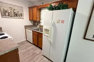 250 Mill Creek Pl, Roswell, GA 30076 - Photo 10