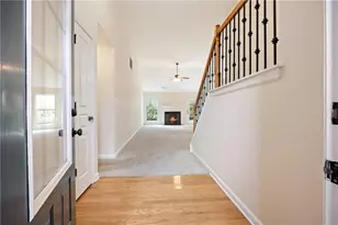 738 York View Dr, Auburn, GA 30011 - Photo 6