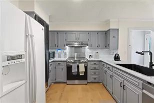 1487 Watsons Pl, Lawrenceville, GA 30043 - Photo 12