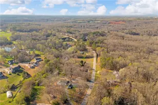 1019 White Hill School Rd, Commerce, GA 30529 - Photo 10