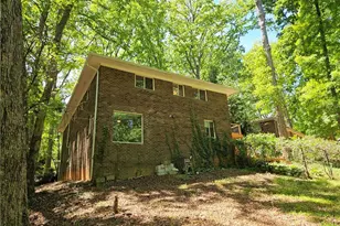 1146 Lakeshore Dr, Gainesville, GA 30501 - Photo 4
