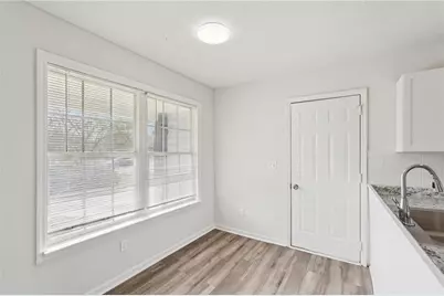 240 Plantation Glen Court, Johns Creek, GA 30022 - Photo 14