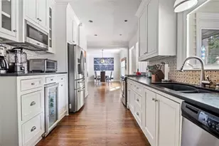 1213 Club Walk Dr NE, Brookhaven, GA 30319 - Photo 8