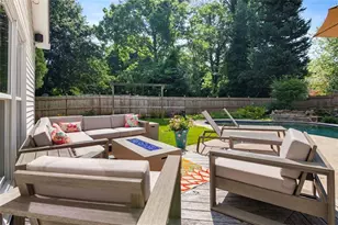 1213 Club Walk Dr NE, Brookhaven, GA 30319 - Photo 20