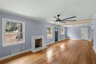 1971 Honeysuckle Ln, Atlanta, GA 30311 - Photo 6