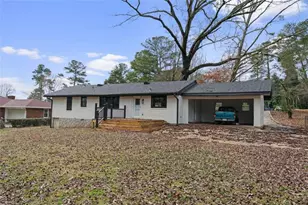 1971 Honeysuckle Ln, Atlanta, GA 30311 - Photo 4