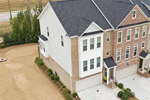 1179 Caruso Dr, Buford, GA 30518 - Photo 2