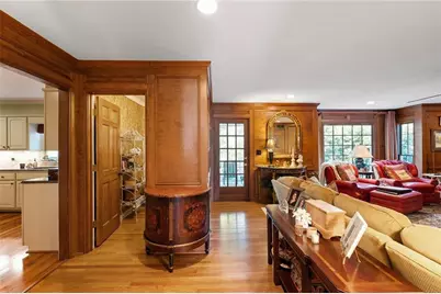 2380 Kimbrough Court, Sandy Springs, GA 30350 - Photo 14